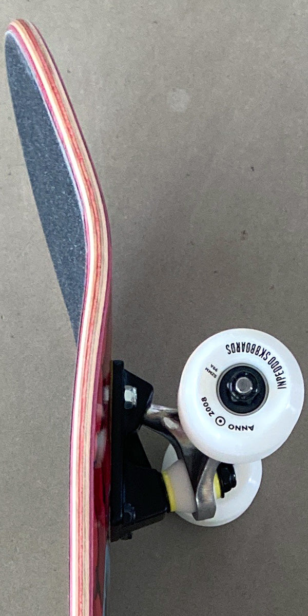 Møgdyr / 8.25" Complete - Brodega Skateboards
